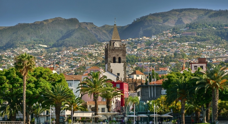 Madeira Funchal Povo square